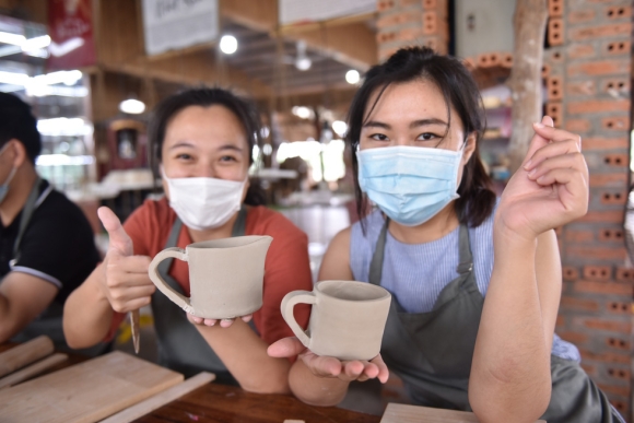 10 Cuoi Tuan Cung Con Di Trai Nghiem Lam Gom Tai Tphcm