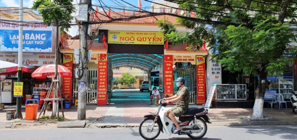 1 Hieu Truong Va Thu Quy Truong Thcs Ngo Quyen Bi Khoi To Lien Quan Lam Thu
