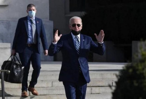 1 Tong Thong My Joe Biden Roi Benh Vien Bang Truc Thang