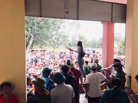 1 Ca Si Thuy Tien Tu Thien Tai Quang Tri Chi Di Den Nhung Noi Thuan Loi Nha Xa Duong Ngap Sau Thi Khong Den