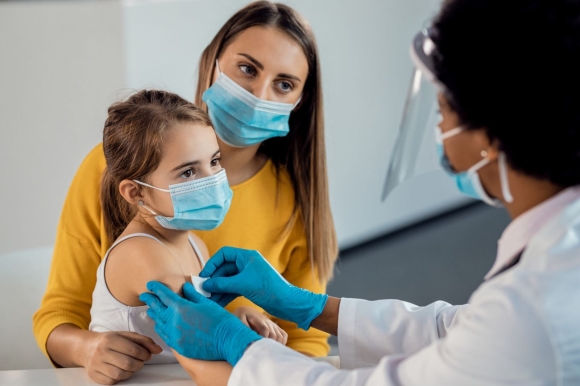 1 Chau Au Phe Chuan Tiem Vac Xin Pfizer Cho Tre 5 11 Tuoi