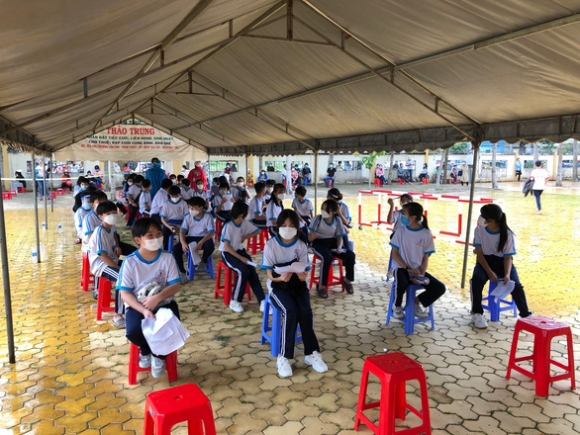 2 Binh Thuan Bat Dau Tiem Gan 47000 Lieu Vac Xin Cho Tre Em 12 17 Tuoi
