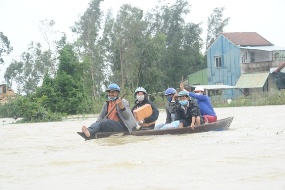 4 Nhieu Khu Vuc O Quang Nam Ngap Sau Dan Dung Ghe Di Lai