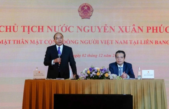 2 Chu Tich Nuoc Nguyen Xuan Phuc Gap Go Ba Con Viet Kieu Tai Lien Bang Nga
