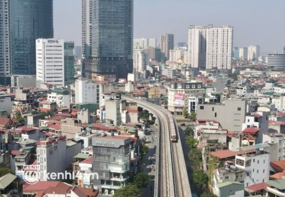 12 Chay Thu Tau Metro Nhon   Ga Ha Noi Toc Do Toi Da 80kmh