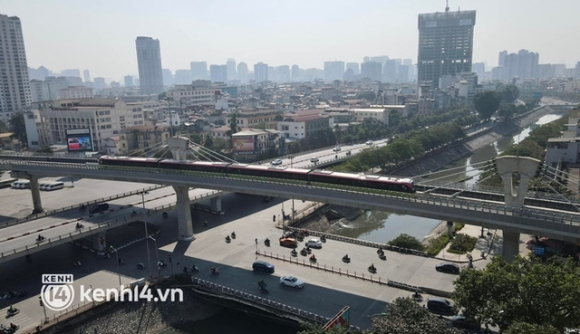 13 Chay Thu Tau Metro Nhon   Ga Ha Noi Toc Do Toi Da 80kmh