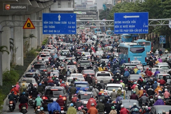 1 Ha Noi Nghien Cuu Cam Xe May Tai Cac Quan Sau Nam 2025