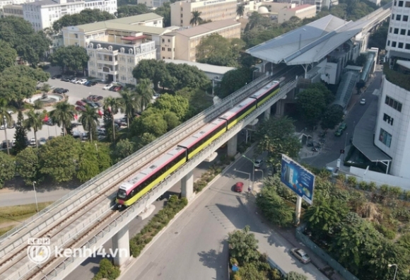 4 Chay Thu Tau Metro Nhon   Ga Ha Noi Toc Do Toi Da 80kmh