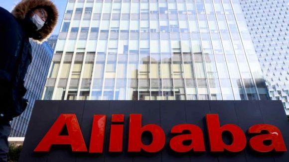 2 Alibaba Dat Cuoc Van Menh Vao Mot Nguoi Phu Nu La Hoc Tro Cu Cua Jack Ma 1 Trong 18 Thanh Vien Sang Lap Cong Ty