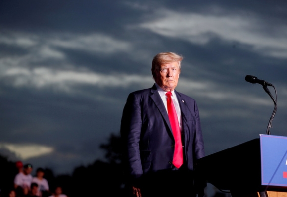 1 Ong Trump Muon Giu Bi Mat Vu Bao Loan O Quoc Hoi Toa Khong Cho