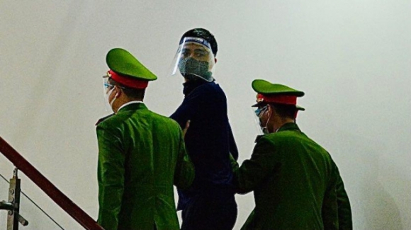 1 Giam Doc Arktic Bi Cao Toan Lam Theo Chi Dao Cua Vo Chong Anh Nguyen Duc Chung