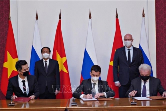 2 Chu Tich Tap Doan Binnopharm Nga Danh Gia Ve Trien Vong Viet Nam Tu Chu Vaccine