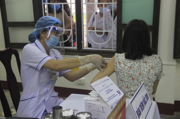 1 Nguoi Dan Khong Dong Y Tiem Quang Tri Xin Tra Lai Lo Vac Xin Trong Dien Gia Han