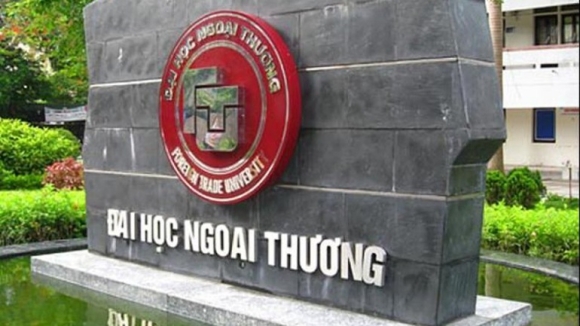 1 Xon Xao Thong Tin Tien Si Dh Ngoai Thuong Bi To Lua Tien Quay Roi Nu Sinh