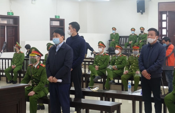2 Ong Nguyen Duc Chung Noi Loi Sau Cung Toi Benh Tat Ung Thu Dai Trang Di Can Len Phoi
