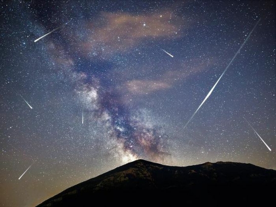 1 Mua Sao Bang Geminids Cuc Lon Thap Sang Bau Troi Viet Nam Dem Nay