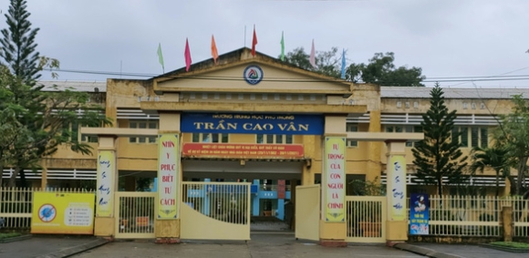 1 Nam Sinh Lop 11 O Quang Nam Tiem Lien Tiep Hai Mui Vac Xin Trong Mot Buoi