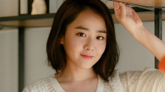 4 Benh Tat Khien Em Gai Quoc Dan Moon Geun Young Tro Nen Khac La