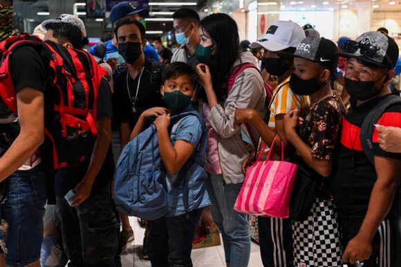 1 Philippines Siet Quy Dinh Chong Dich Voi 13 Trieu Dan O Thu Do