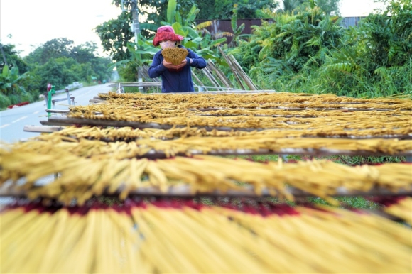 10 Lang Toa Huong Tram Tuoi O Ngoai O Tphcm Tat Bat Vao Vu Tet