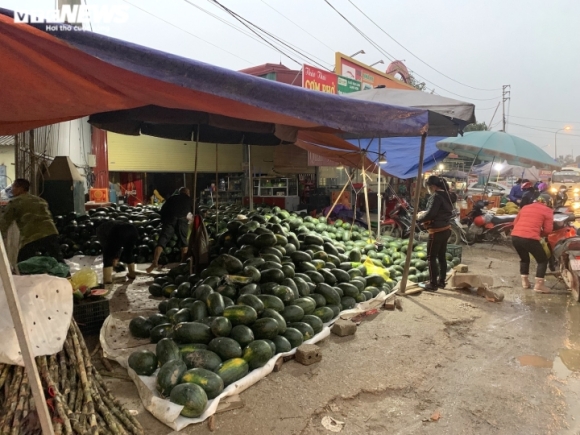 4 Ban Thao Hang Chuc Tan Mit Dua Hau Thanh Long Gia Re O Le Duong Lang Son