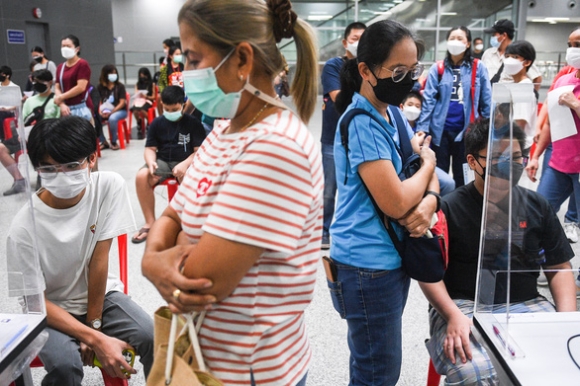 1 Thai Lan Trien Khai Tiem Vac Xin Lieu 4 Tai Cac Diem Du Lich