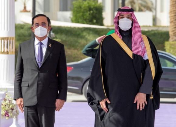 1 Thai Lan Va Saudi Arabia Lam Hoa 32 Nam Sau Vu An Kim Cuong Xanh