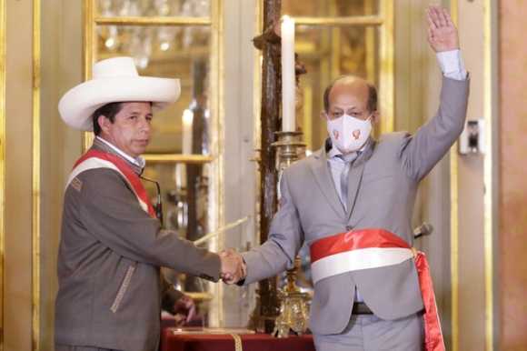 2 Thu Tuong Peru Mat Chuc Sau Vai Ngay Vi Toi Danh Vo