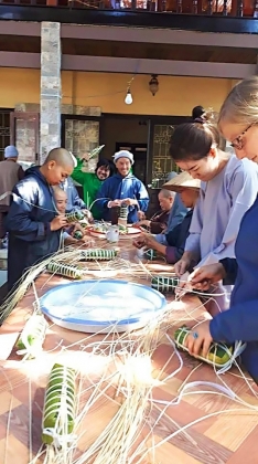 2 Tet Viet Voi Nhung Du Khach Nga O Nha Trang