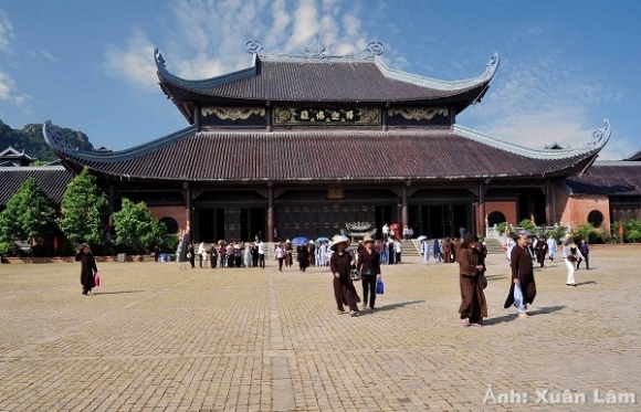 4 Dau Nam Chiem Bai Nhung Ngoi Den Chua Noi Tieng Linh Thieng O Ninh Binh