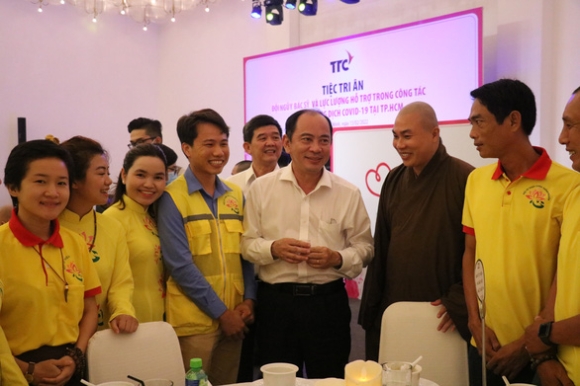 2 Tphcm Tri An Doi Ngu Y Te Va Luc Luong Ho Tro Chong Dich