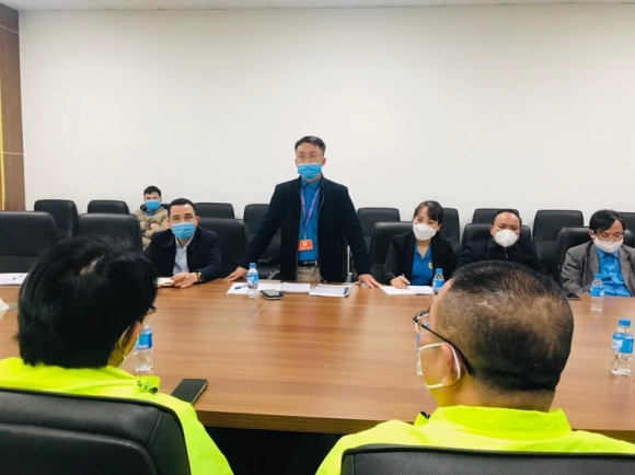 3 5000 Cong Nhan Ngung Viec Di Lam Lai Thu Nhap Tang Bao Nhieu