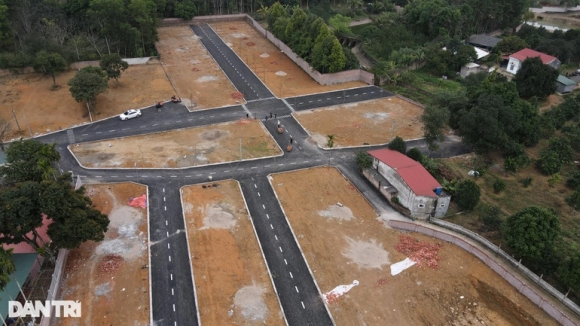 11 Can Canh Hang Loat Khu Dat Phan Lo Ban Nen Tien Ty Bo Hoang O Ven Do