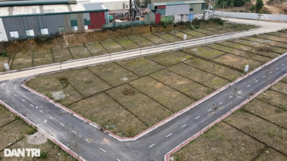 7 Can Canh Hang Loat Khu Dat Phan Lo Ban Nen Tien Ty Bo Hoang O Ven Do