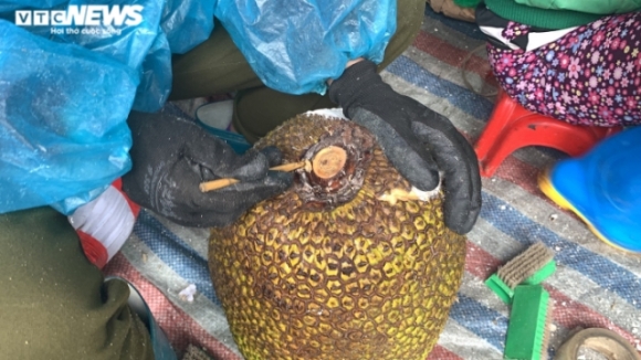 4 Nghe La Hai Ra Tien O Cua Khau Lang Son