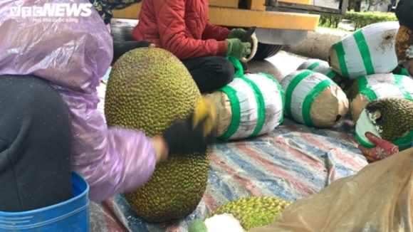 5 Nghe La Hai Ra Tien O Cua Khau Lang Son