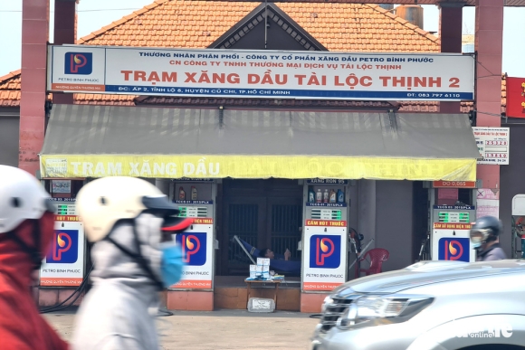 5 Tphcm Nguoi Dan Dat Xe Long Vong Vi Het Xang Con Dau