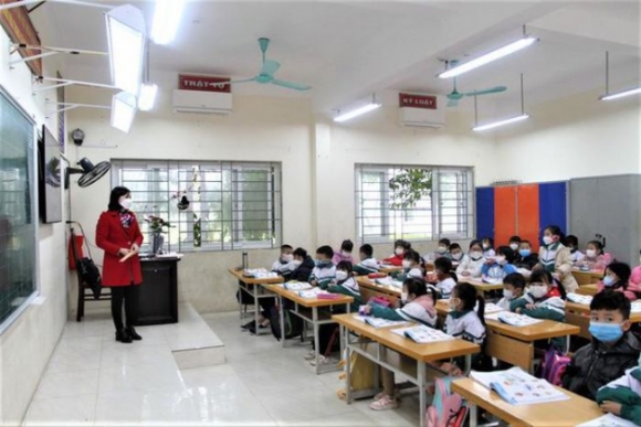 1 F0 Tang Manh Hoc Sinh Nhieu Noi Chuyen Hoc Truc Tuyen Tu Hom Nay