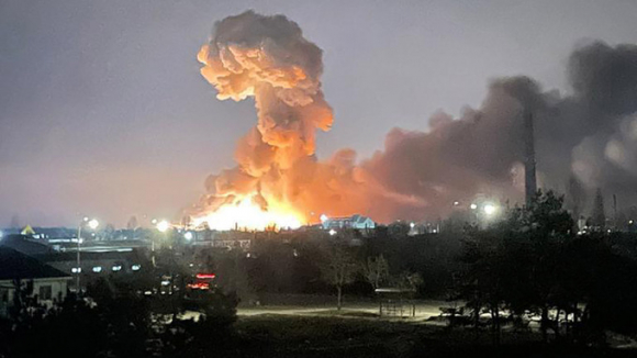 2 Nga Khong Kich Kiev Va Dua Quan Bang Qua Bien Gioi Ukraine