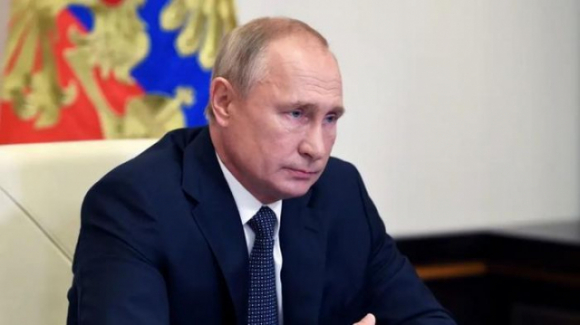 1 Eu Chuan Bi Dong Bang Tai San Cua Tong Thong Putin Va Ngoai Truong Nga