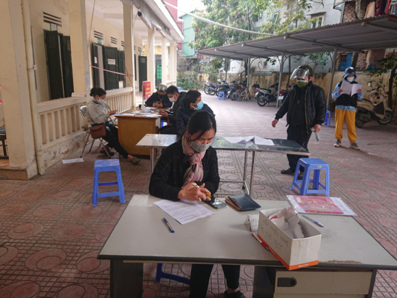 3 Tin Sang 28 2 Ca Covid 19 Tiep Tuc Lap Dinh Tu Vong Tang Ha Noi Doi Mat Ca Omicron Va Delta