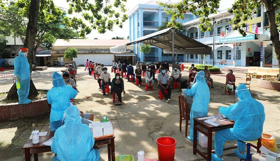 1 Ngay 5 3 Ca Nuoc Them 131817 Ca Mac Covid 19 Ha Noi Vuot Moc 25000 Ca