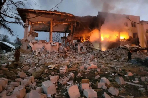 1 Nga Canh Bao Khong Nuong Tay Voi Linh Danh Thue O Ukraine
