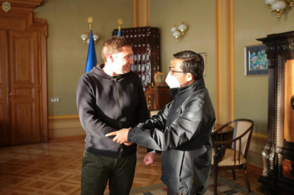 1 Dai Su Trung Quoc Tuyen Bo Ung Ho Ukraine Ve Chinh Tri Va Kinh Te