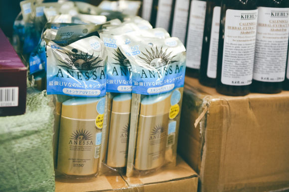 4 Tin Chan Dong Voi Cac Tin Do Skincare Thu Giu Kho Hang My Pham Gia Tri Gia 48 Ti Dong