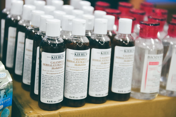 6 Tin Chan Dong Voi Cac Tin Do Skincare Thu Giu Kho Hang My Pham Gia Tri Gia 48 Ti Dong