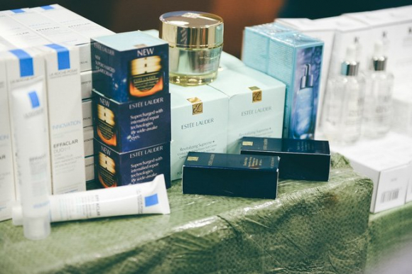 7 Tin Chan Dong Voi Cac Tin Do Skincare Thu Giu Kho Hang My Pham Gia Tri Gia 48 Ti Dong