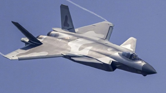 1 Chien Dau Co Hien Dai Cua My Trung Quoc Cham Tran Tren Bien Hoa Dong