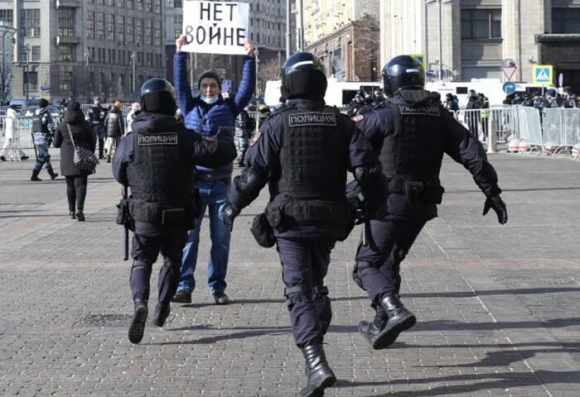 1 Nguoi Dan Nga Phan Ung Nhu The Nao Khi Xem Anh Chien Tranh Tu Ukraine