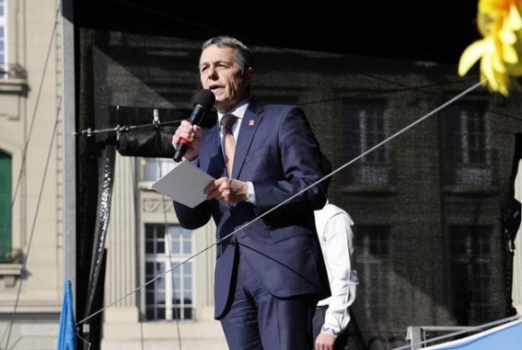 1 Thuy Sy San Sang Lam Trung Gian Hoa Giai Nga Va Ukraine